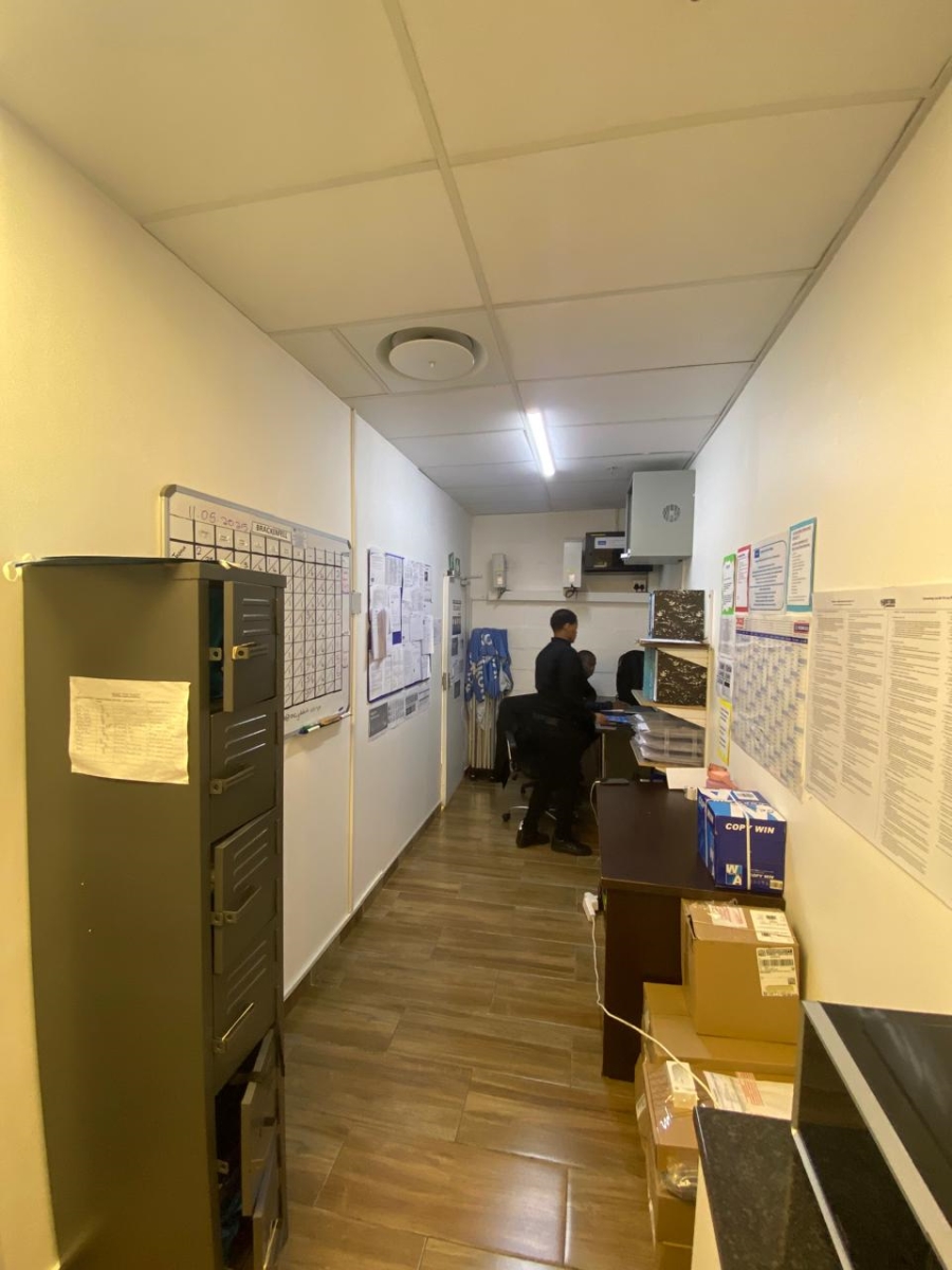 To Let commercial Property for Rent in Brackenfell Central Western Cape
